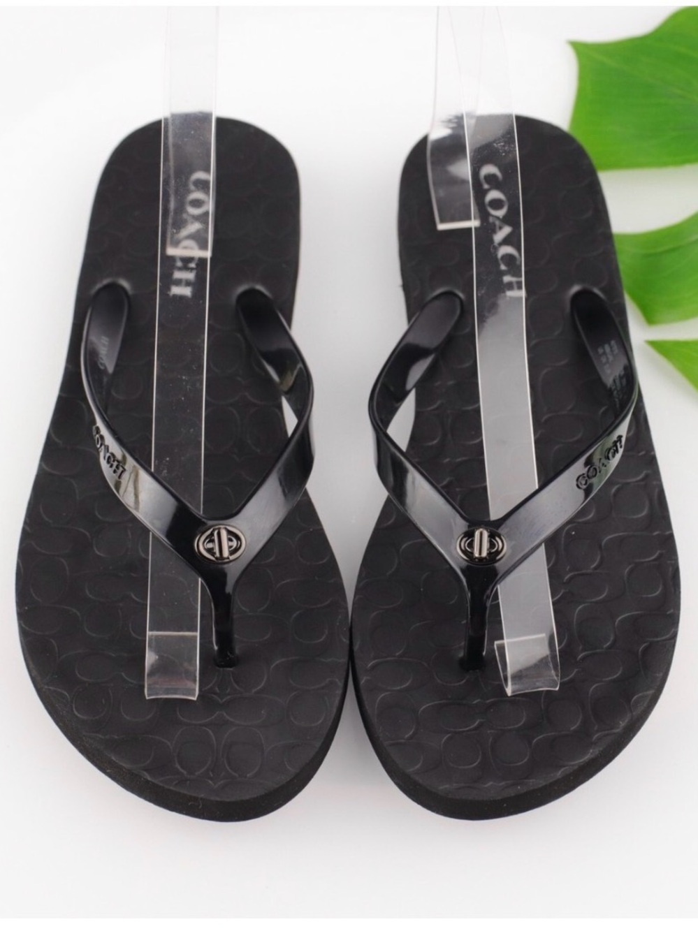 NWOB Coach Abbigail Black Signature Monogram Flip Flops Turnlock Accent Size 6